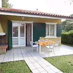 House And In 38402